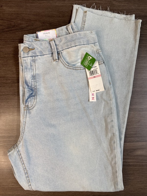 Size 13 Tinseltown Women’s High Rise Slim Straight Jeans Denim