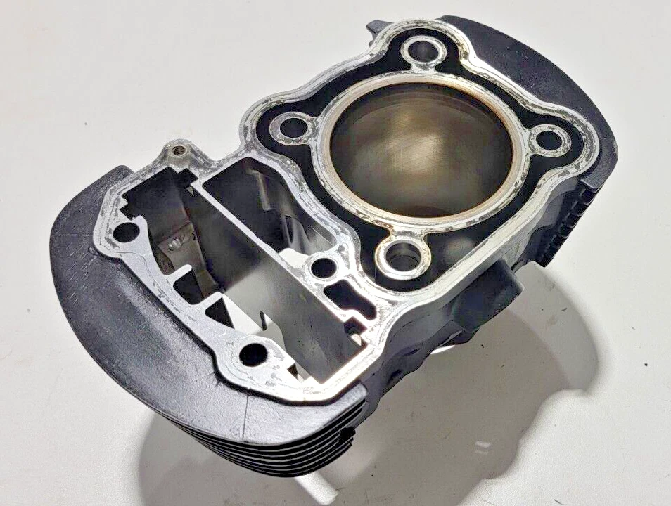 Cilindro trasero y pistón Honda VT750 2001-2007 Shadow Spirit VT 750 Deluxe ACE Foto 2 de 4