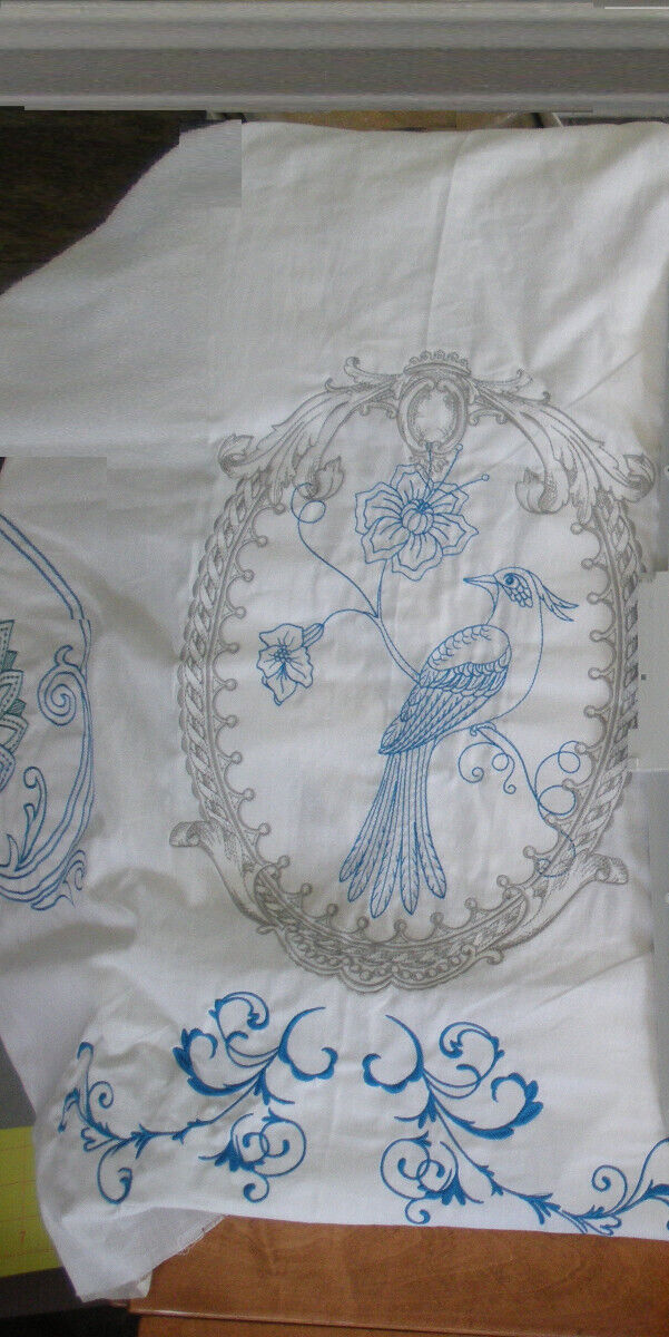 Husqvarna Viking Designer EPIC 1 Sewing Embroidery Machine Quilting