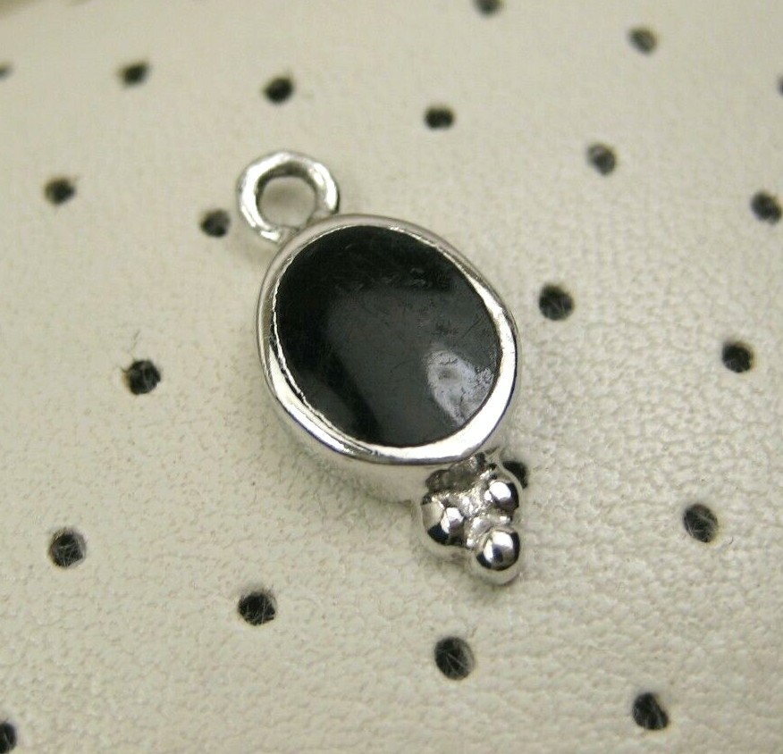 Small Vintage Solid Sterling Silver Black Onyx Dr… - image 1