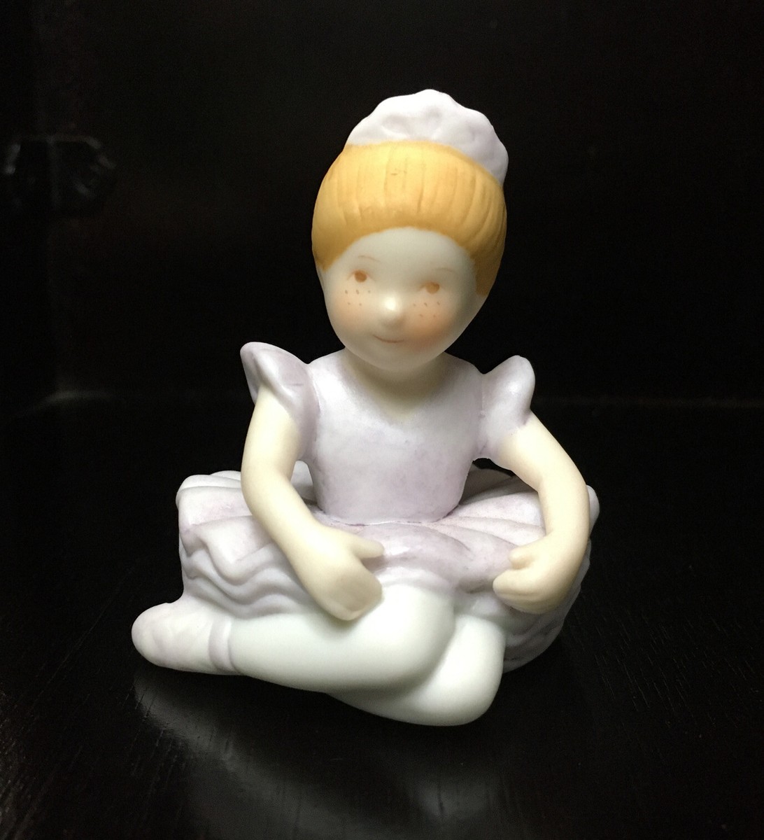 バレエ holly 1990 SUMMIT COLLECTION Holly Hobbie Figurine Holly as Ballerina | eBay