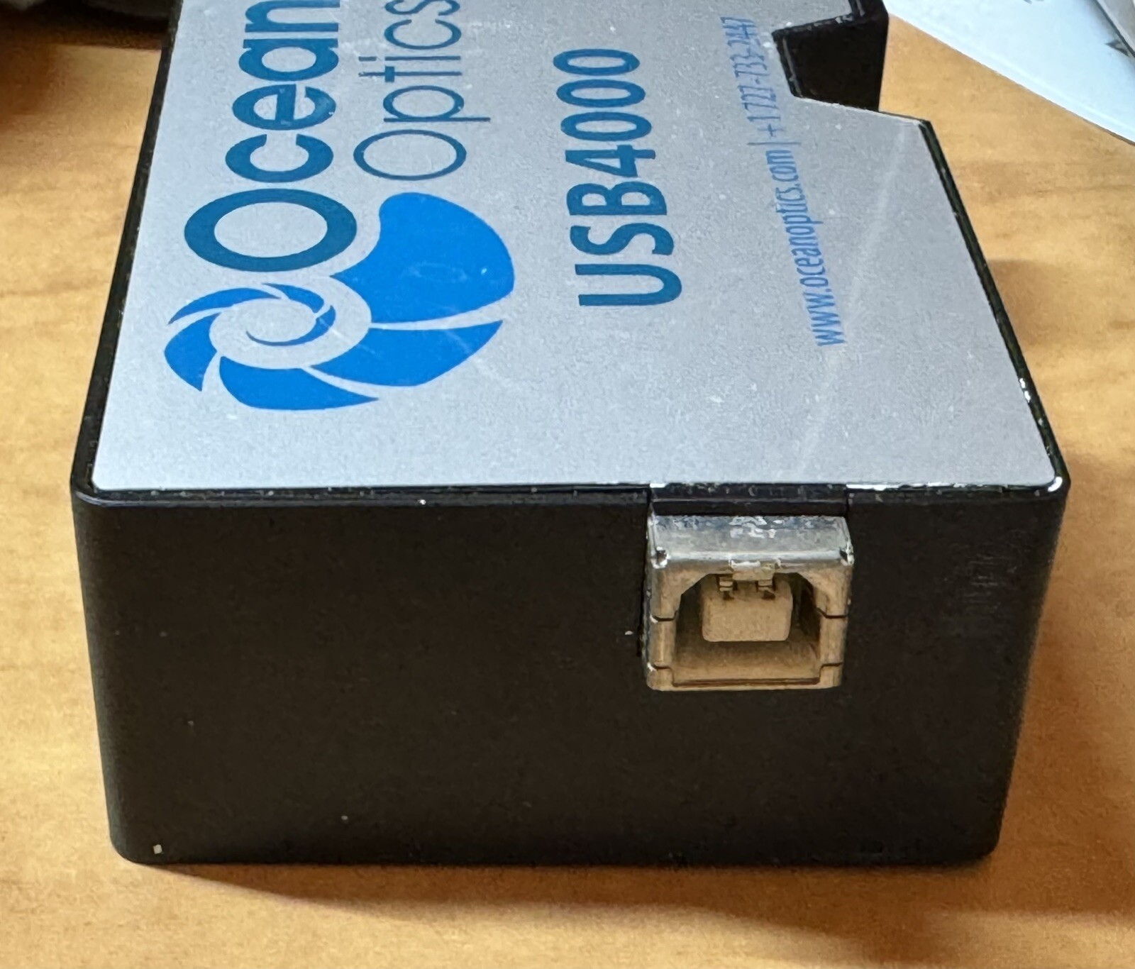 Ocean Optics USB4000 UV/VIS/NIR (3461043nm) Spectrometer, 25um slit w