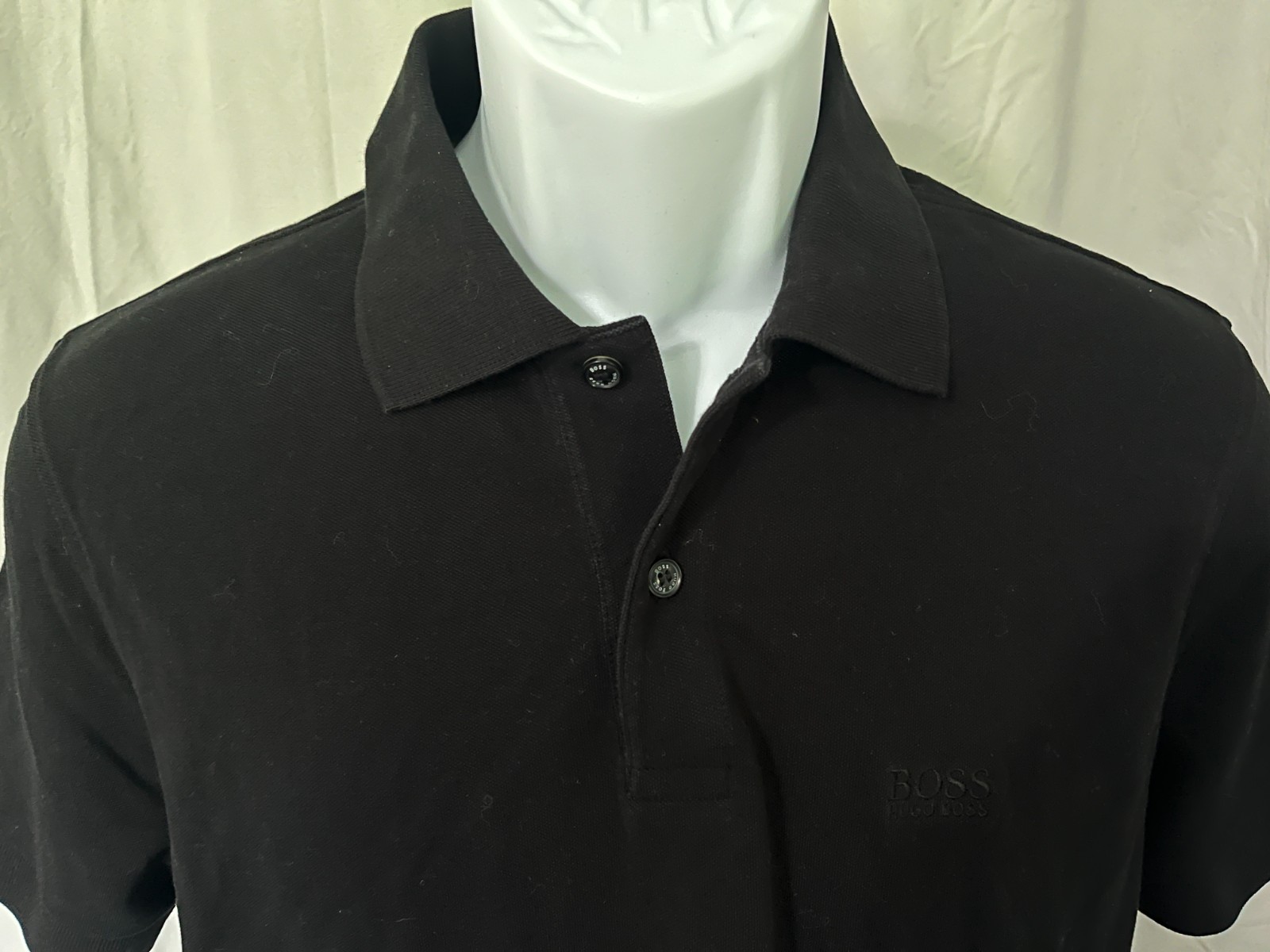 HUGO BOSS Men's jet black Modern Fit short sleeve golf polo shirt Medium M EUC