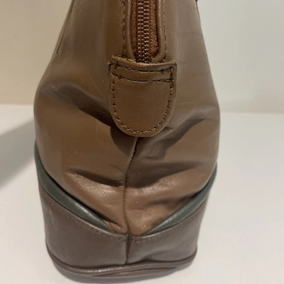 De colección Y2K Jaclyn Smith Cuero Asa Superior Bolso Cartera Marrón Cremallera Superior Foto 4 de 4