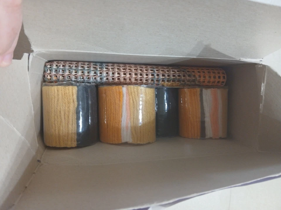 Набор крючков с защелкой Looney Tunes Taz 20 дюймов x 30 дюймов 1996 - Изображение 4 из 4