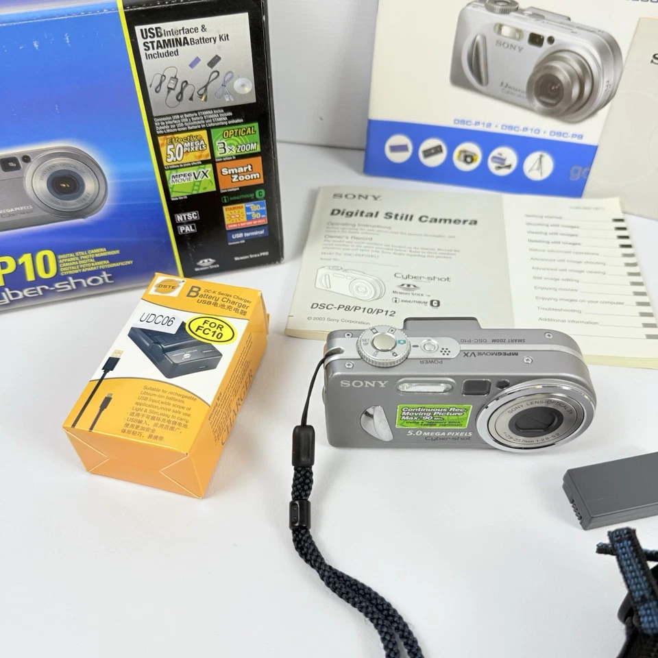 Retro Sony Cyber Shot 5.0MP Silver Digital Camera New Charger Y2K DSC-P10 - Image 3 of 4