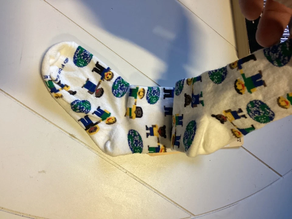 Save the Children Socks 1 Pair by The Bear Feet Size 6-8 New - Image 4 of 4