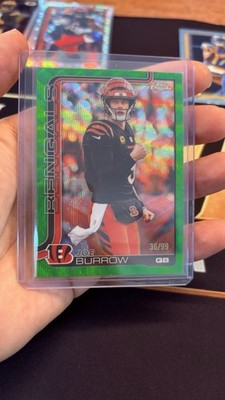 Joe Burrow #61 2025 Topps Chrome - Green Wave Refractor /99 Bengals