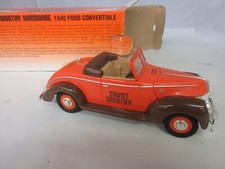 VINTAGE 1940 FORD CONVERTIBLE DIECAST BANK 1:25 TRUSTWORTHY HDW 780