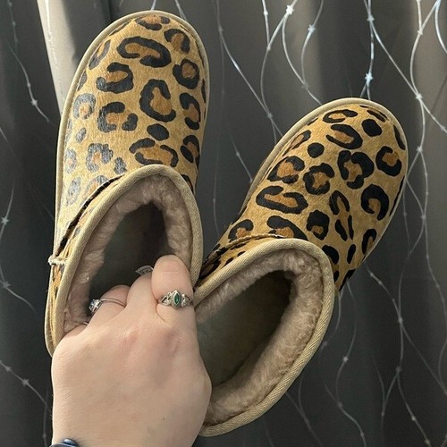 UGG Classic Ultra Mini Leopard Slip On Boots Women’s Size 9 - Picture 2 of 4