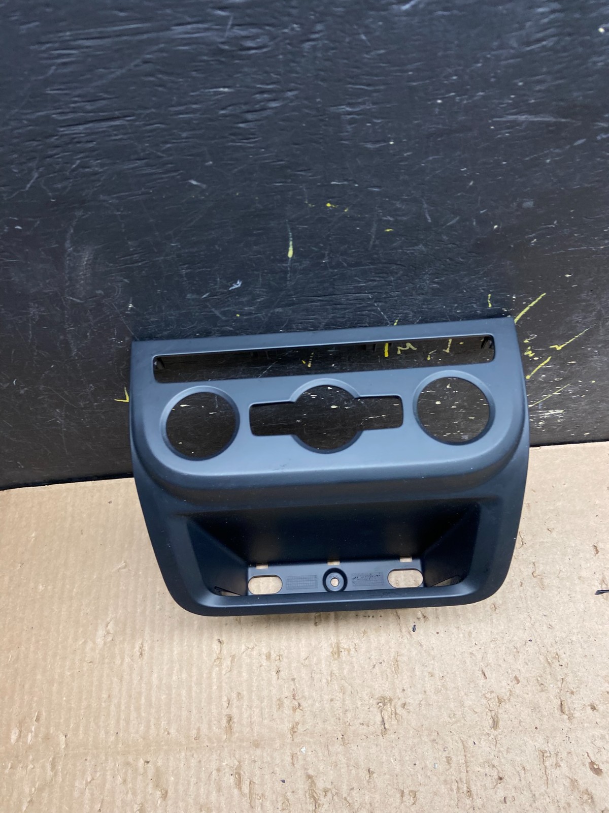 2009-2015 Volkswagen Tiguan Climate Control Bezel Dash Trim Panel y8106 DG