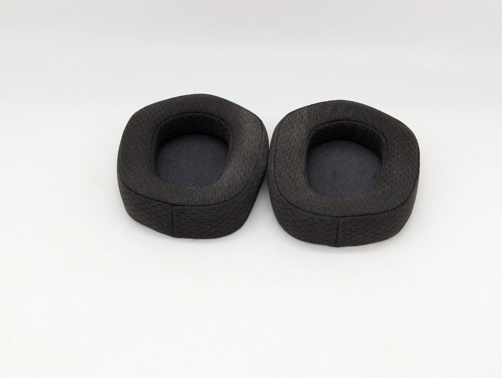 Earpads ONLY Logitech G335 gaming headset wired black for PC PS5 PS4 Xbox B