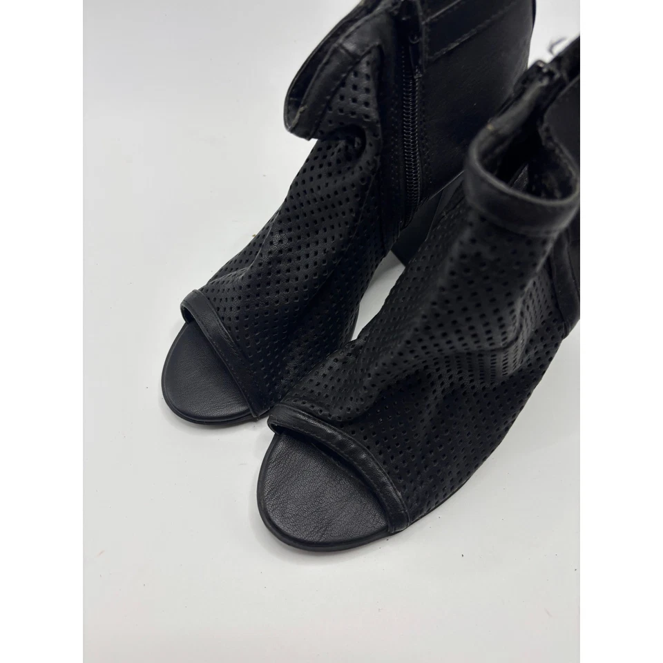 Botines de cuña Soda negros perforados punta abierta para mujer talla 6,5 Foto 2 de 4