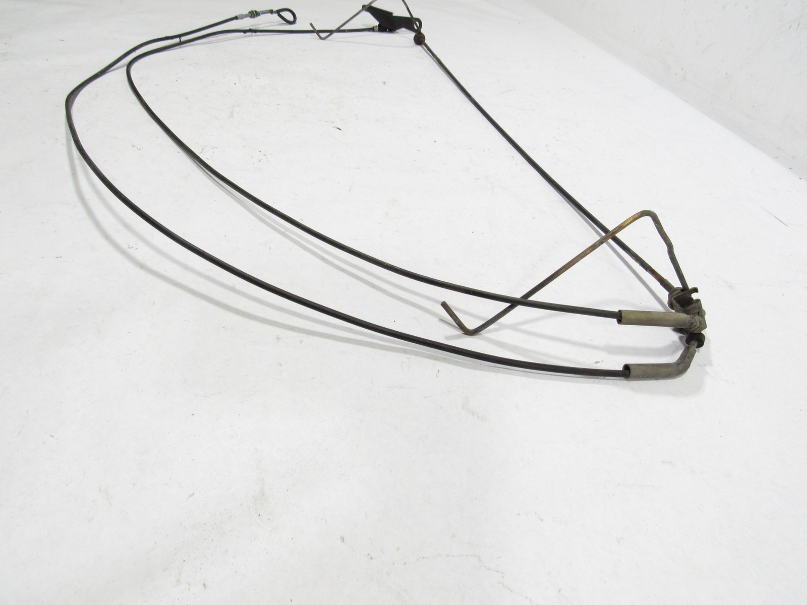 02-06 Maserati Coupe GT 2004 Hood Lock Latch Release Cable W/ Lever |
