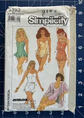 Simplicity Pattern 8393 Misses  Kimono, Tap Shorts & Bias Camisole & Teddy 10-14