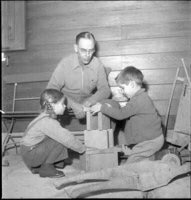 Max Werner Lenz with children Elsie Attenhofer around 1955 Old Photo 1