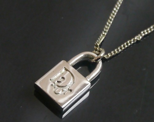 Auténtico collar candado Christian Dior vintage de plata de ley #1305 - Imagen 2 de 8