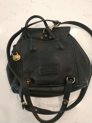 dooney & bourke black leather backpack purse Florentine Ronnie Magnetic snap flap closure. VTG Dooney and Bourke Black