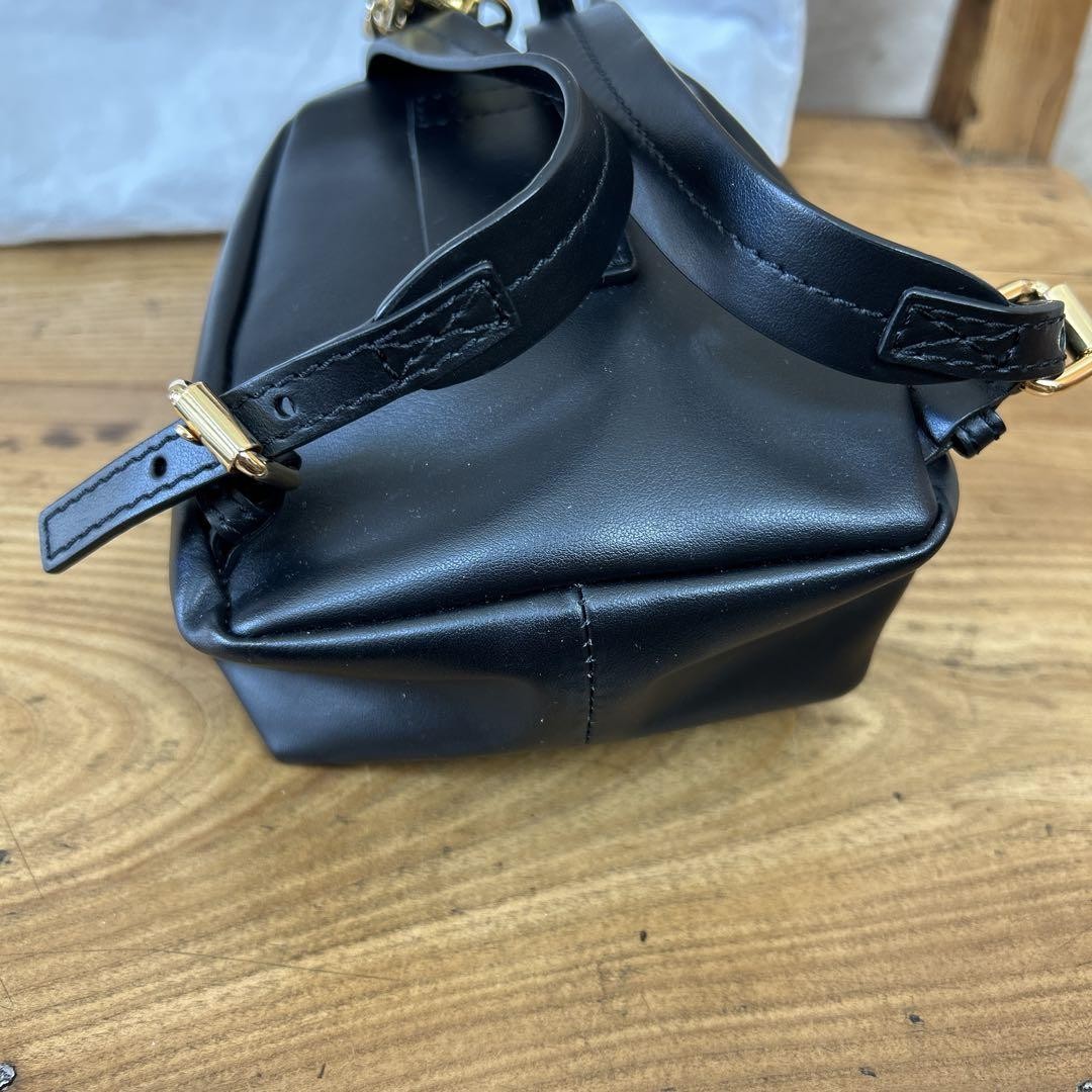 MOSCHINO テディベア刺繍 バッグ 黒 MOSCHINO Teddy Bear Embroidery Mini Shoulder Bag Backpack