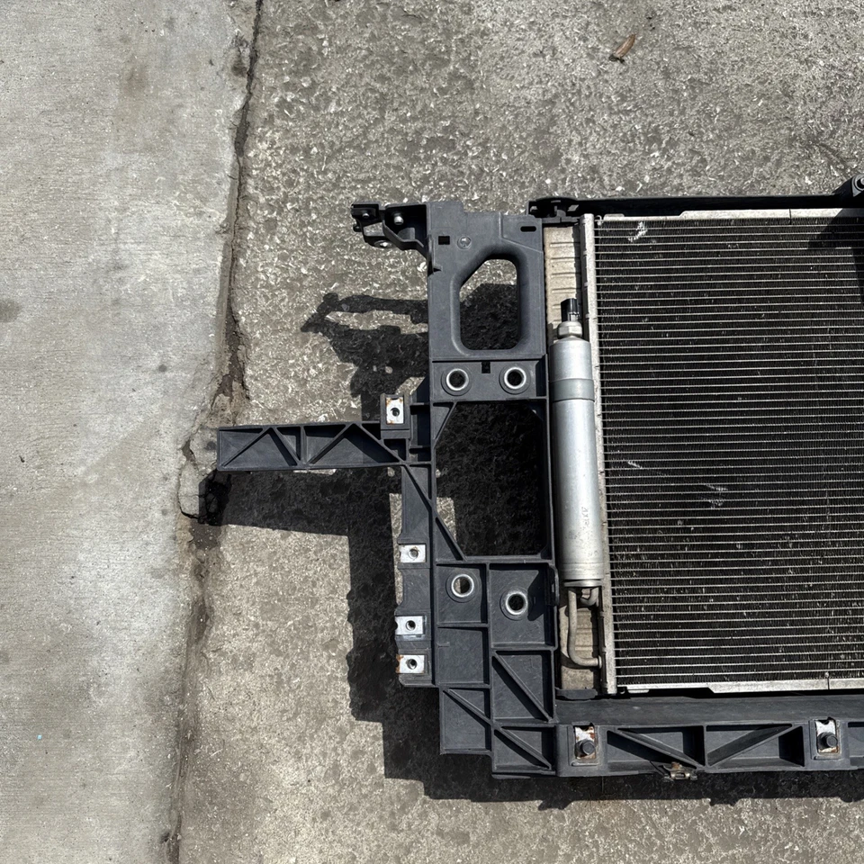 🔶08-15 CONJUNTO SOPORTE RADIADOR DELANTERO INFINITI G25 G35 G37 Q40 SOLO SEDÁN FABRICANTE DE EQUIPOS ORIGINALES Foto 2 de 4