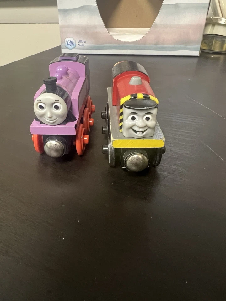 Thomas And Friends Salty And Rosie Engines  - Image 2 of 4