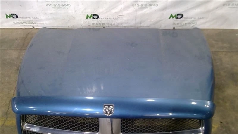 Dodge Ram 1500 2019-2021 marco de parrilla delantera OEM 55077185AD  Foto 2 de 4