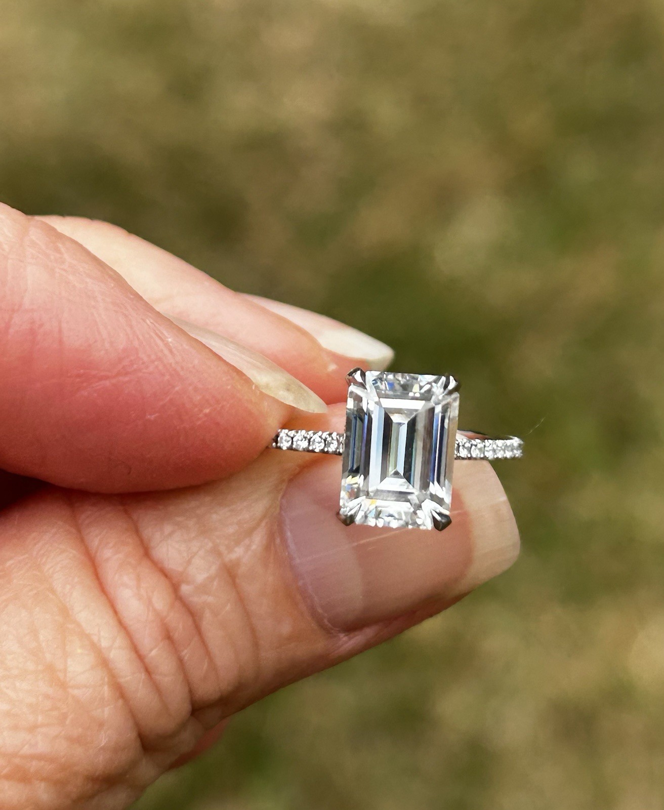 SOLID PLATINUM EMERALD CUT LAB CREATED DIAMOND AN… - image 8