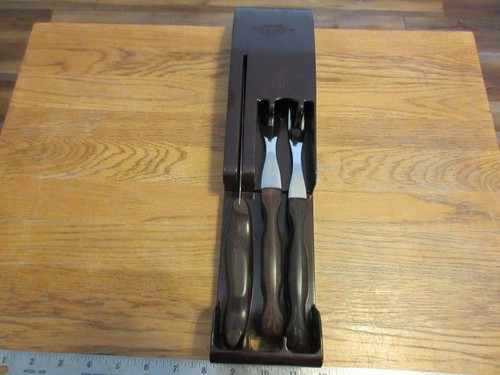 Vintage Cutco USA Set Of Three (2) Forks #26 & #27 And Spatula #28 Bakelite Case