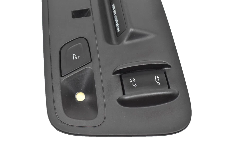 Chevrolet Camaro 2016-2018 consola superior lámpara de luz domo negro con techo corredizo OEM Foto 3 de 4