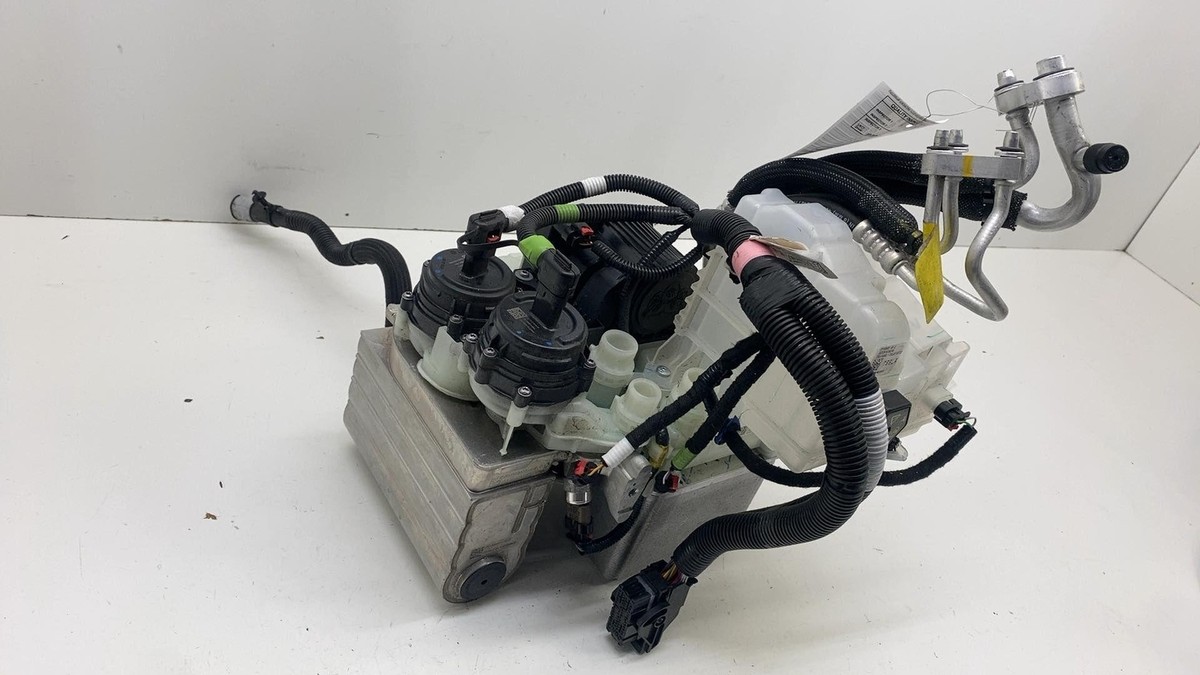 ⭕ 2021-2025 Model 3 Supermanifold Refrigerant Chiller w