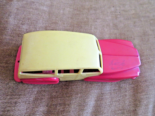 VINTAGE EARLY 1950s TRIUMPH USA 7" L HARD PLASTIC WOODY STATION WAGON TOY CAR - Picture 4 of 10