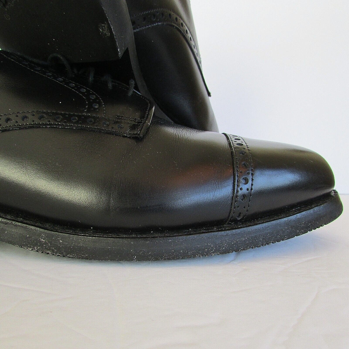 Allen Edmonds Benton Cap Toe Blucher Derby Dress Shoes  display picture 1