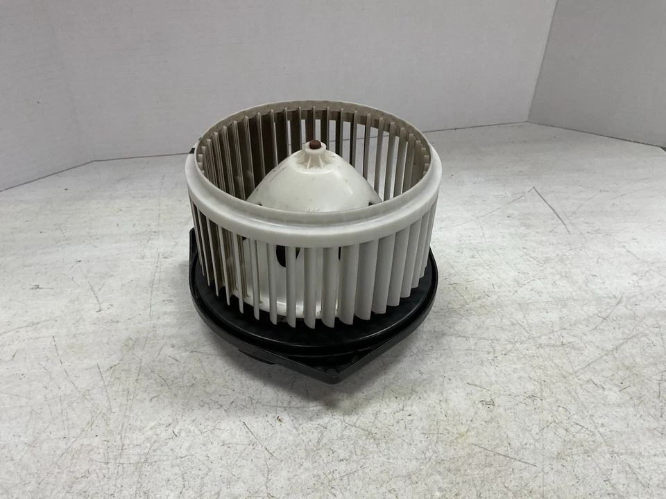 Двигатель вентилятора купе Infiniti G35 2003-2007 годов выпуска от оригинального производителя - Изображение 2 из 4