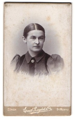 Fotografie Emil Logés & Co, St. Moritz, Rämistraße 5, Portrait, Mädchen mit hoc 
