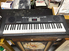 Alesis Melody 61 61-Key Electronic Keyboard, Black, Built-In Speaker