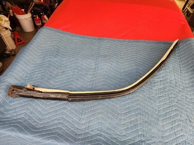 Mercedes Benz 126 SEC 500SEC DOOR JAMB RUBBER TRIM PIECES WITH TAN CLOTH