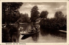 Ak Spreewald, Spreewälderin in Tracht, Boot auf dem Wasser - 4860400