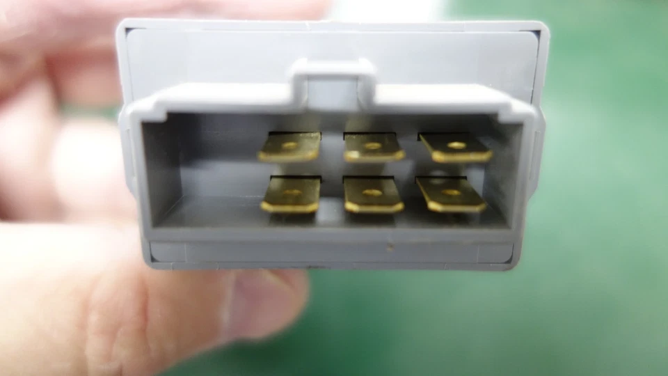 Mitsuba Wiper Control Module RK08-347 for Isuzu - Image 2 of 2