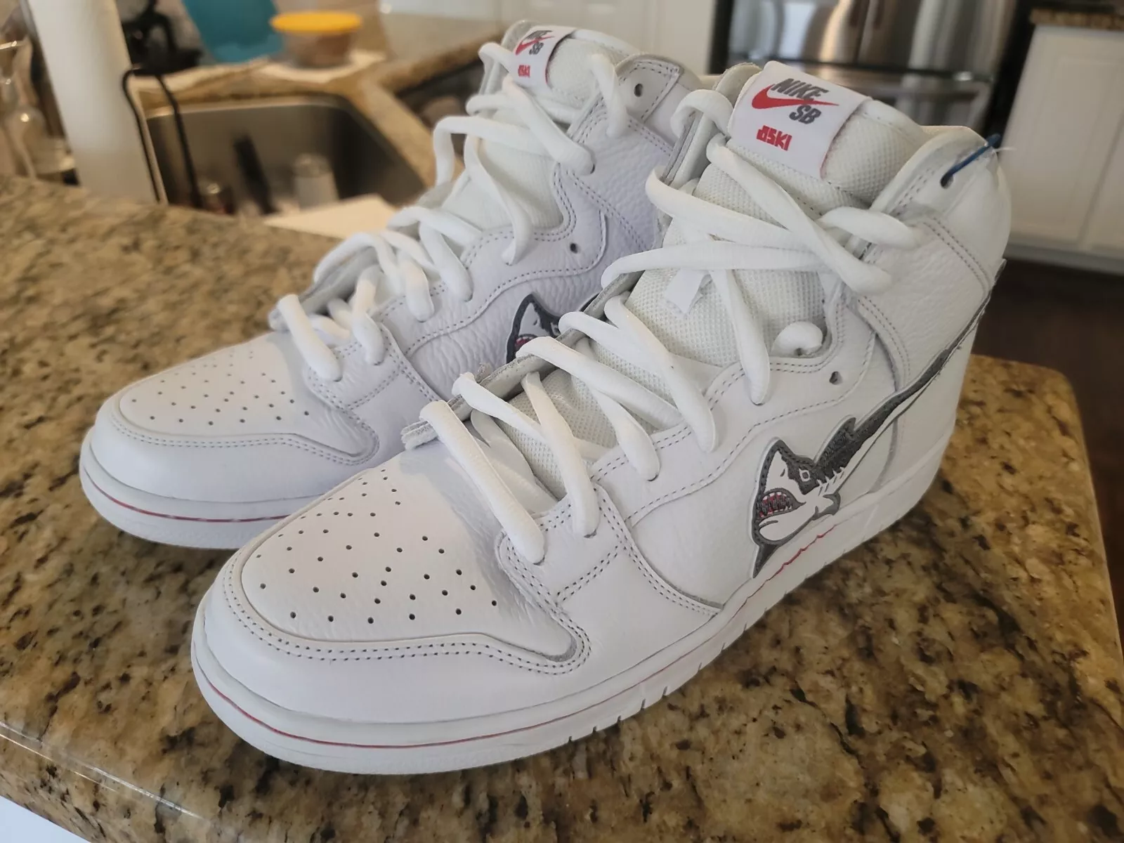 Nike SB Dunk High Pro x Oski grand requin blanc taille 11,5 DC8908 105 [2021] EUC