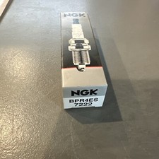 New NGK Resistor Spark Plug BPR4ES New In Box