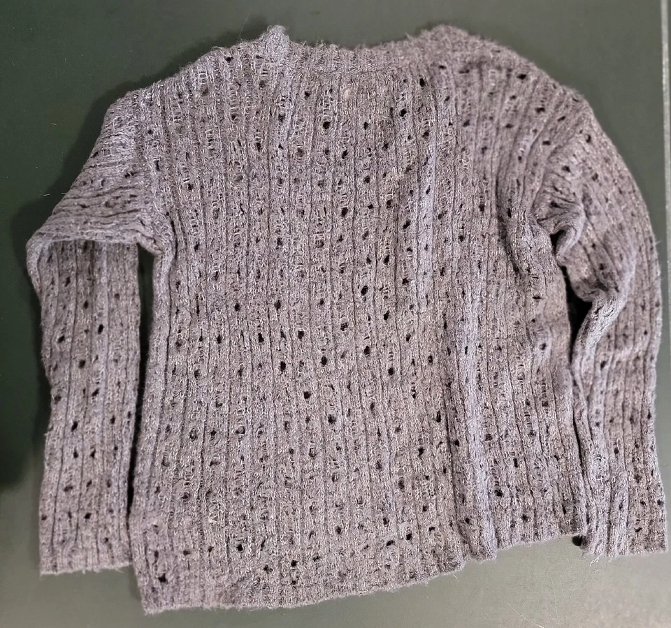 Suéter para mujer Pieces by Kensie tejido súper suave cuello redondo gris oscuro talla M Foto 4 de 4