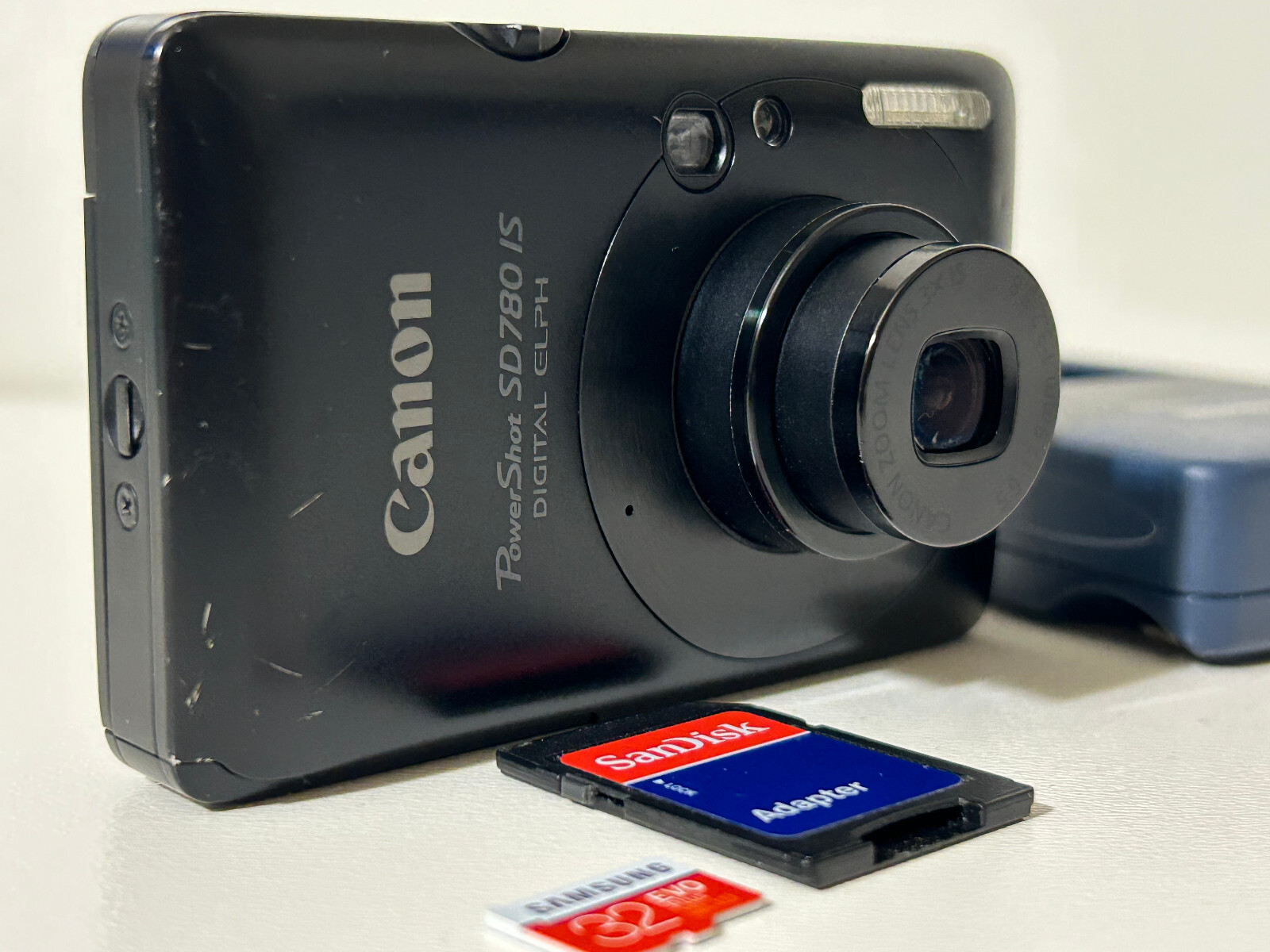 Canon PowerShot Digital ELPH SD780 IS / Digital IXUS 100