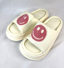Women s Slippers Ivory With Pink Smiley Face Size 9.5-10 Slip On