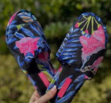 Lilly Pulitzer Women Size 5/6 Maritime Slippers Onyx Earned Stripes Floral Cozy