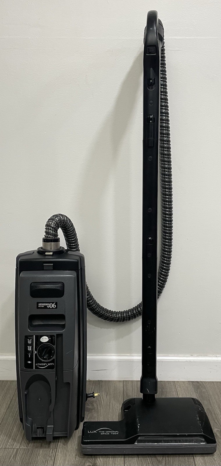 Picture 1 of 12