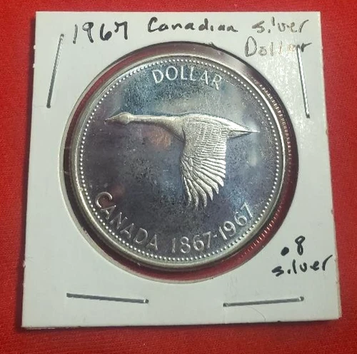 1967 Canadian Queen Elizabeth II Silver Dollar 80% Silver *881*