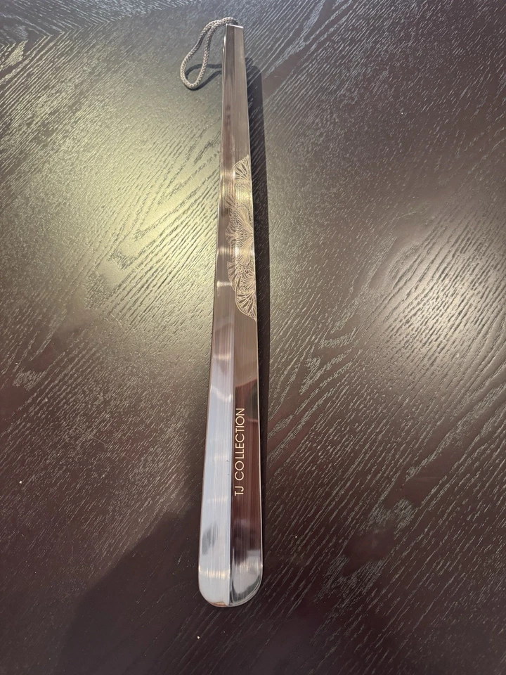 Zapatero de metal pesado colección TJ de colección 16,5" de largo con bolsa original Foto 2 de 4