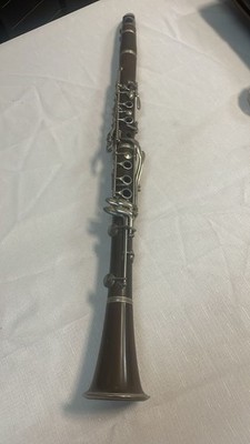 Metall-Klarinette   Elegantes Design & Klarer
