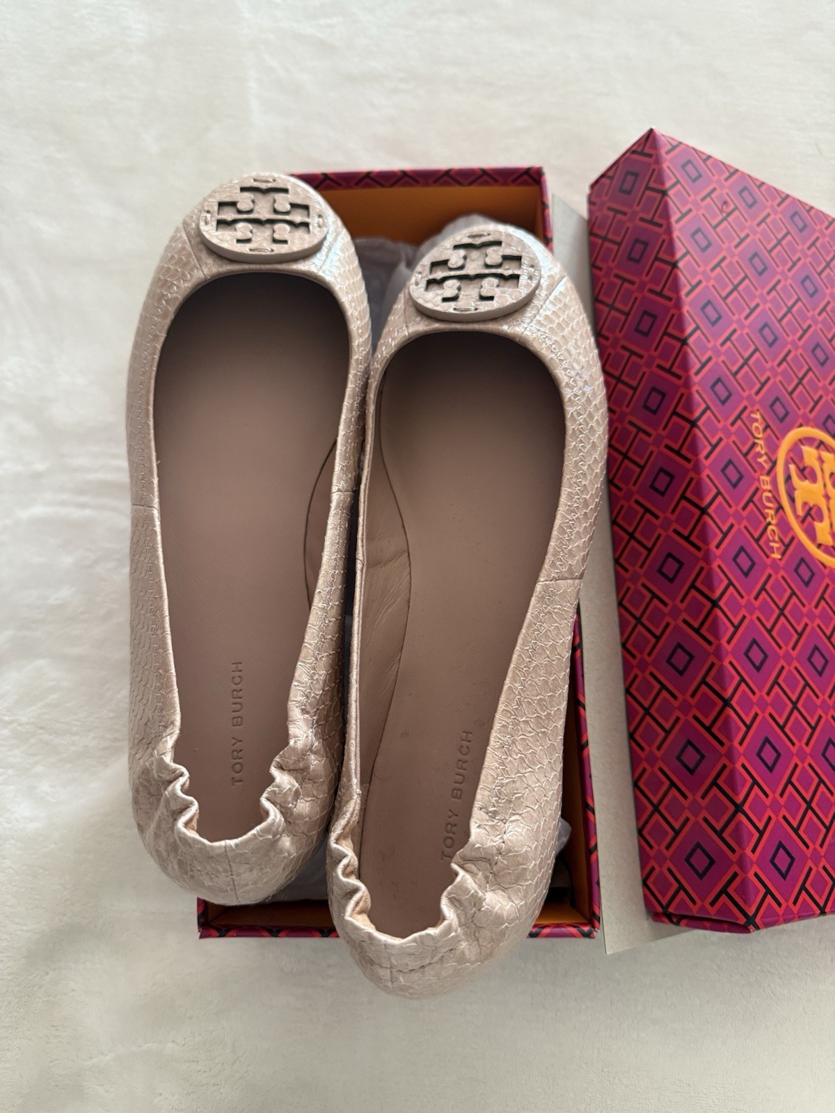 NWOB Tory Burch Blush Pink Snake Print Leather Minnie Flats Size 9 With Gift Bag