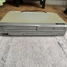 Sanyo Model DVW-7200 4-Head Hi-Fi VCR DVD Player Vintage with Remote Tested